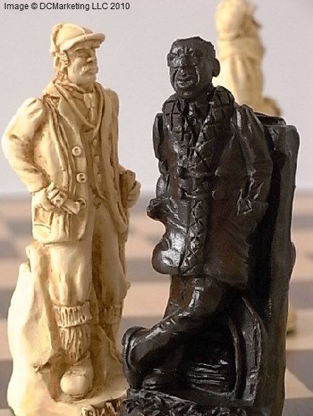 Sherlock Holmes (Small) Plain Theme Chess Set